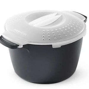 NIP Pampered Chef: 2Qt Micro Cooker #100009 - Fast Ship!